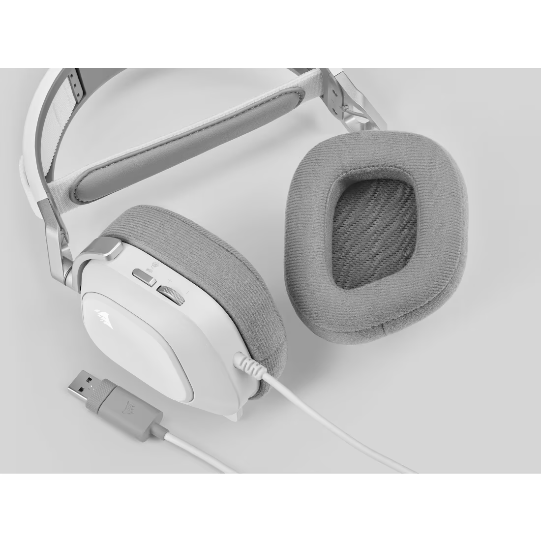 Corsair HS80 RGB USB Wired Gaming Headset White
